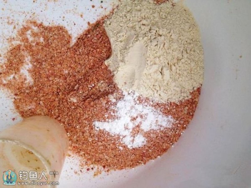 如何自制鱼饵，吸引钓鱼高手的注意？今天我们就来探讨一下鱼饵配方的秘密。